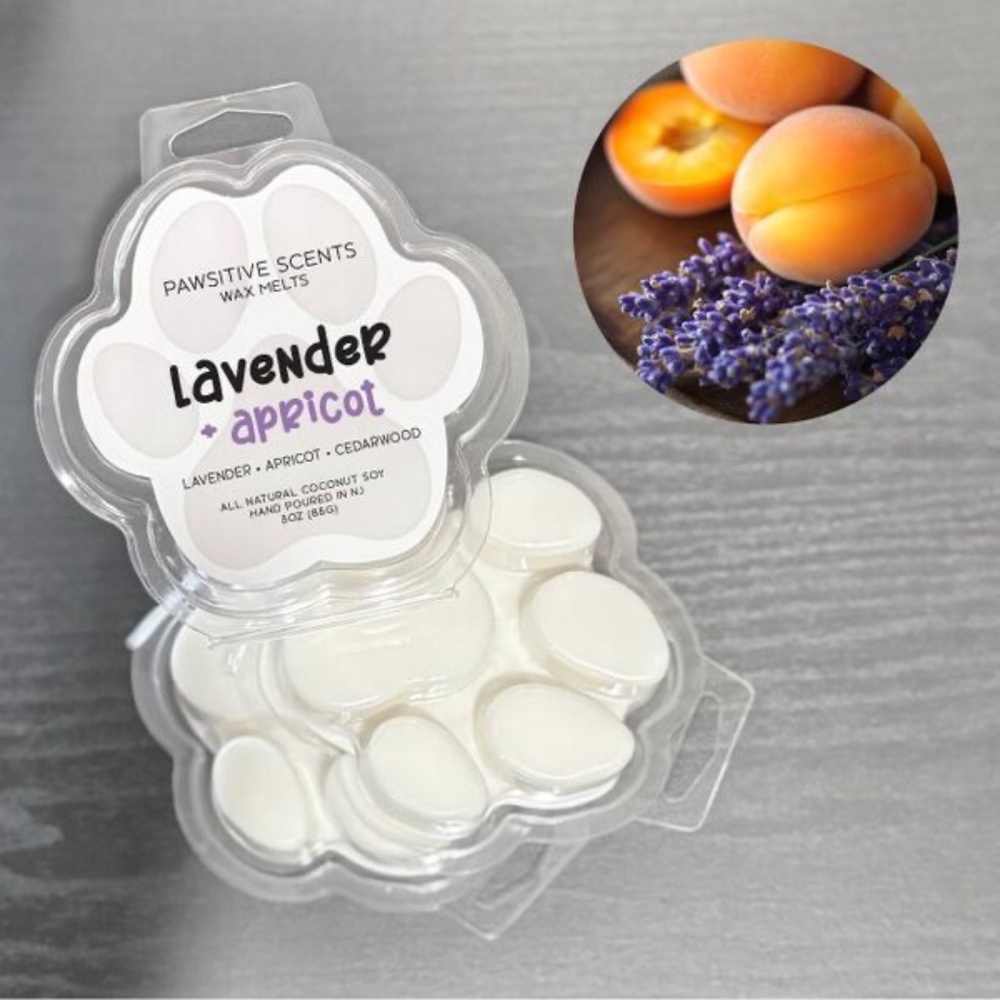 Wax Melt Paw Print/Lavender & Apricot Scent/Coconut Soy Wax/100% Vegan